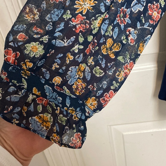 CeCe Dark Blue Top with Sheer Floral Sleeves - Picture 4 of 6